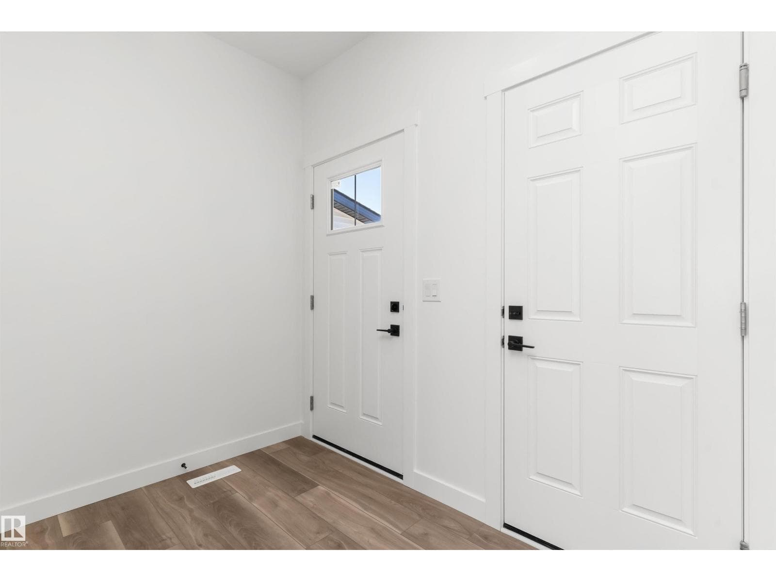 1056 Cristall CR SW — photo 3