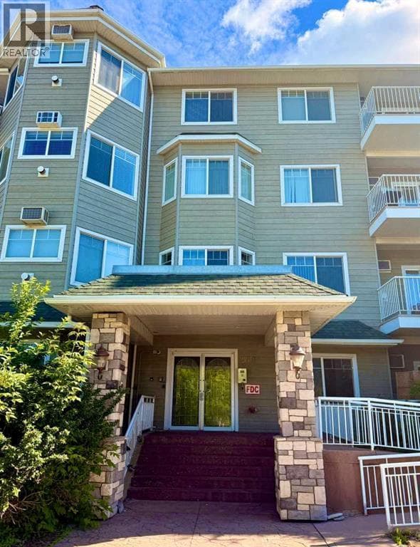412, 9918 GORDON Avenue — photo 2