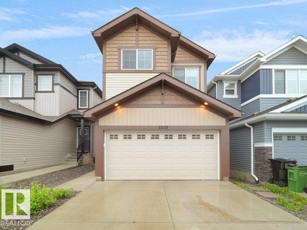2039 13 AV NW