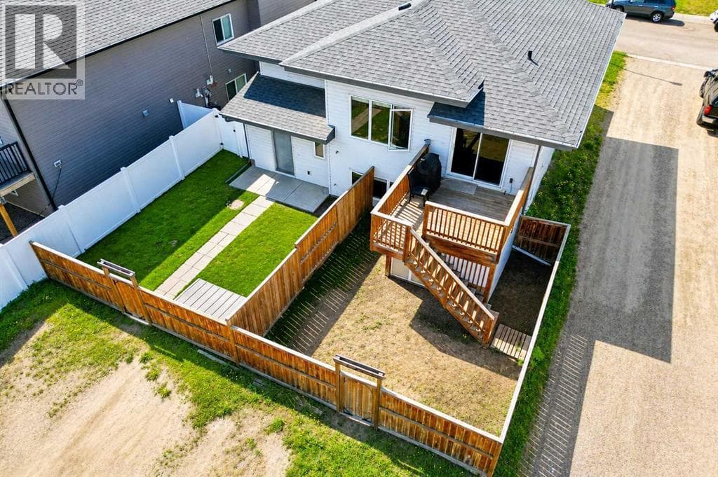 739 Cypress Lane — photo 4