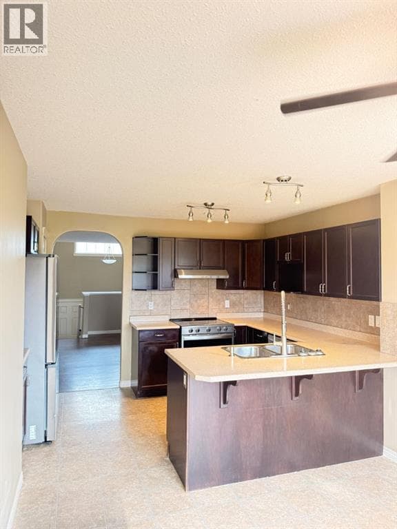 9106 Willow Drive — photo 2