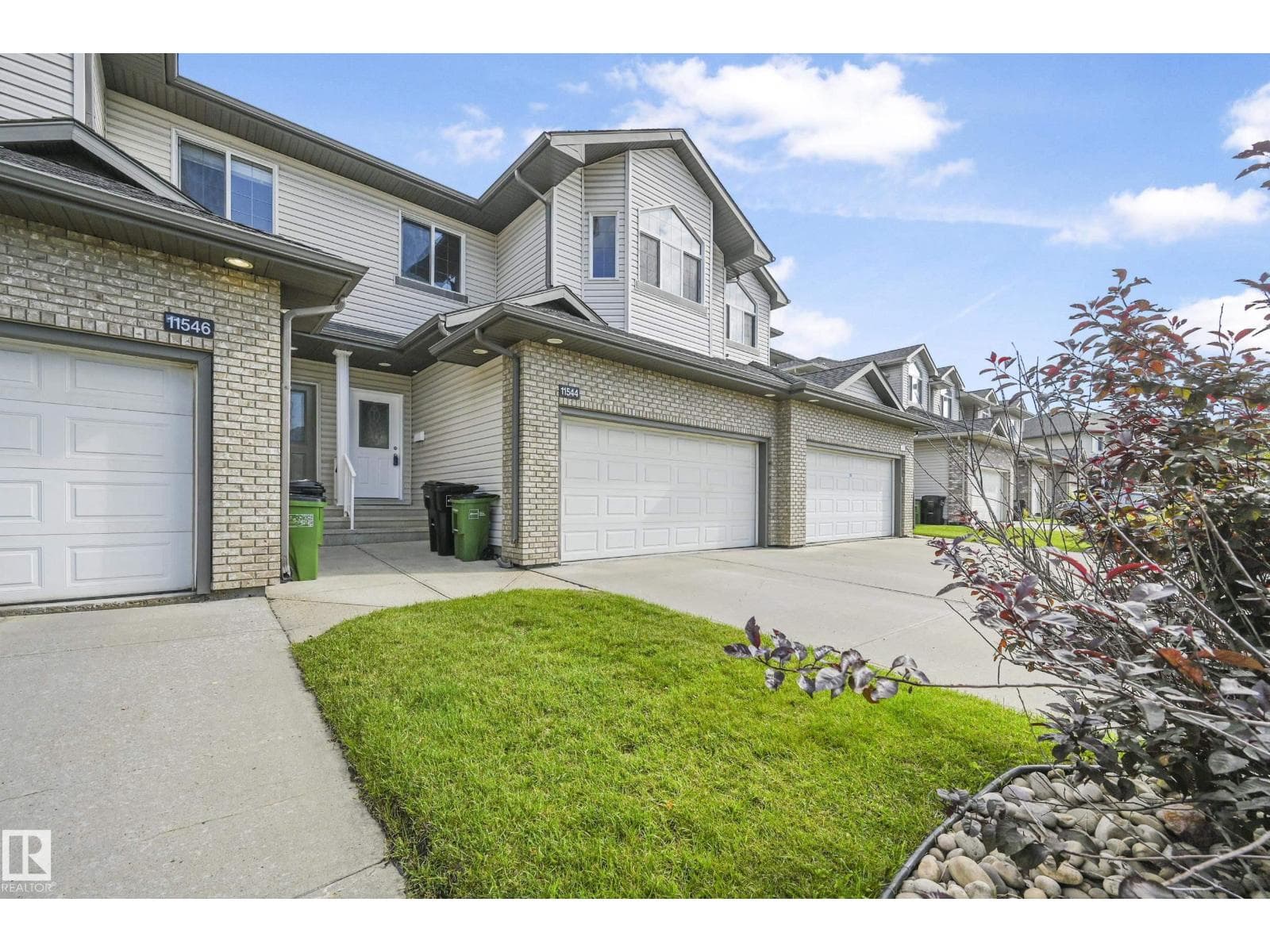 11544 11 AV SW