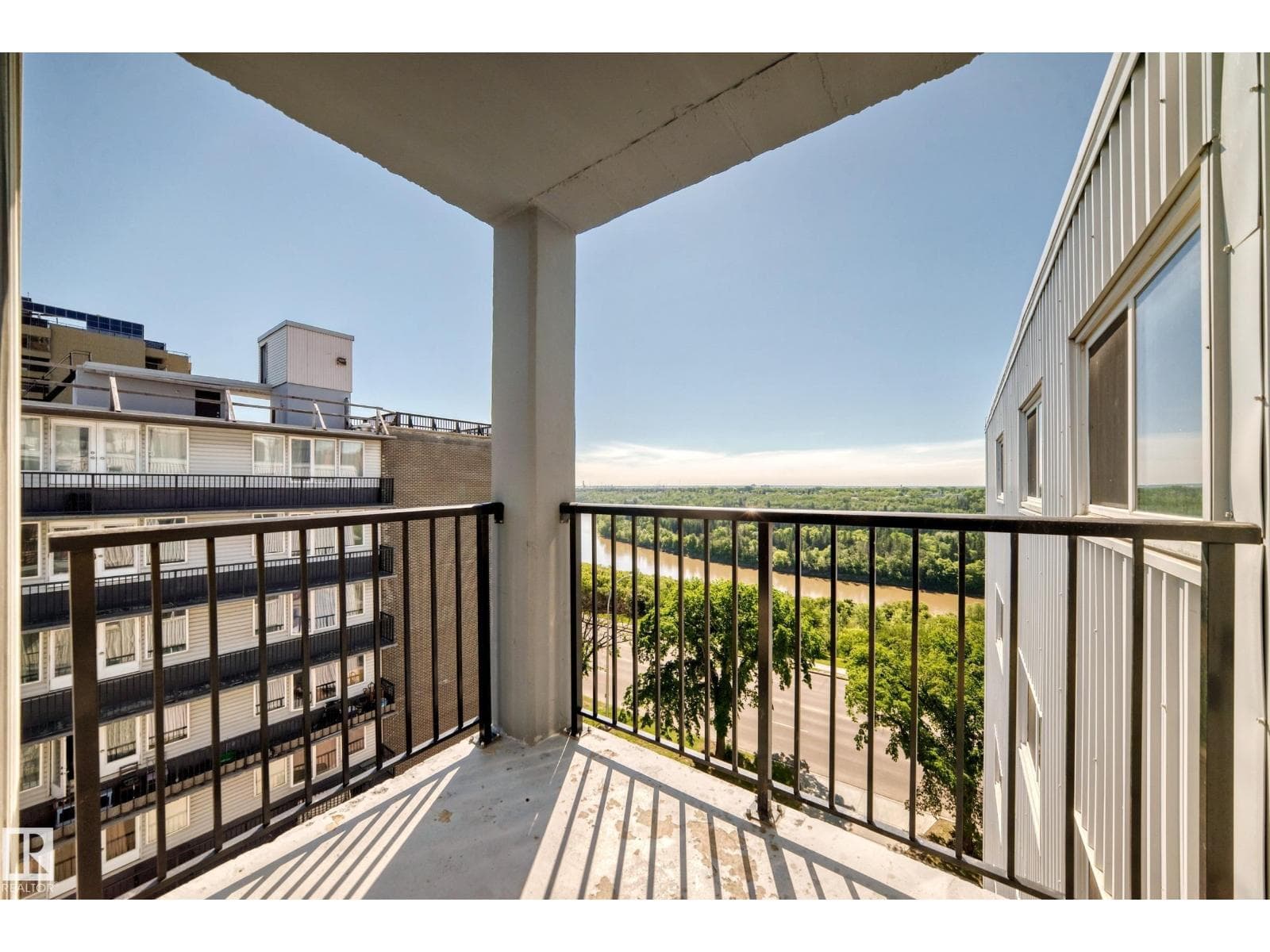 #606 8310 JASPER AV NW — photo 5