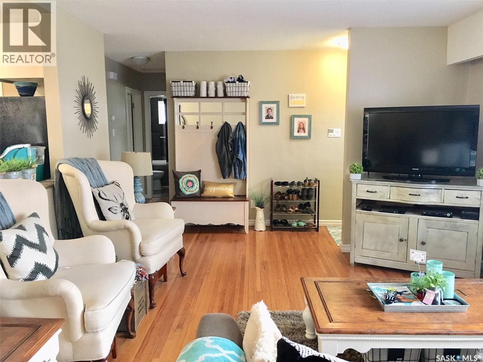 114 Gladstone AVENUE S — photo 5