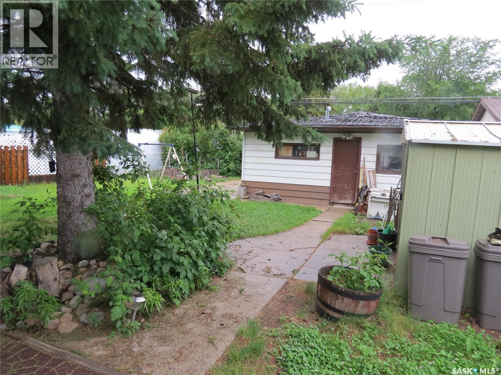 769 QUEEN STREET — photo 4