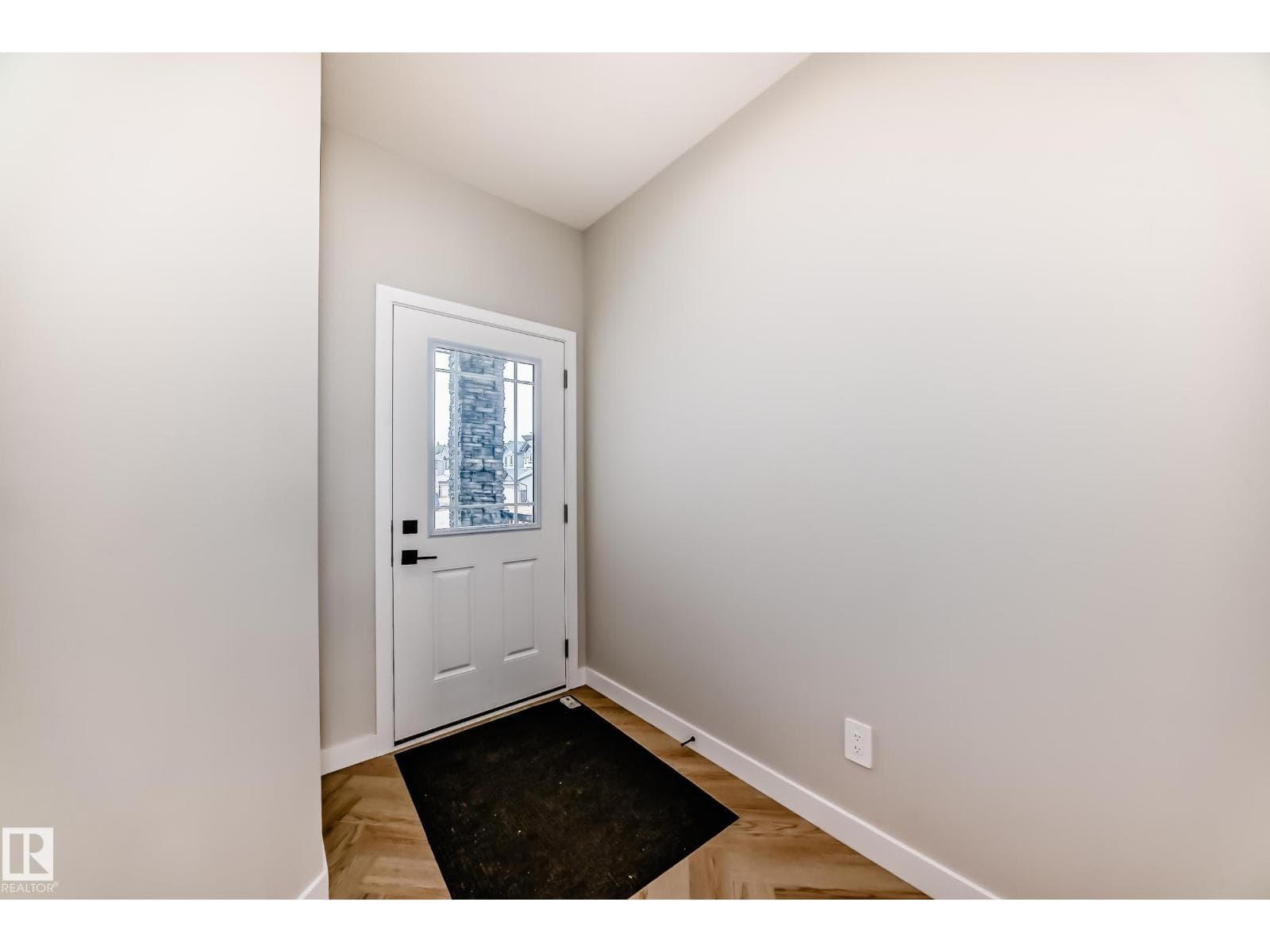 4231 206 ST NW — photo 4