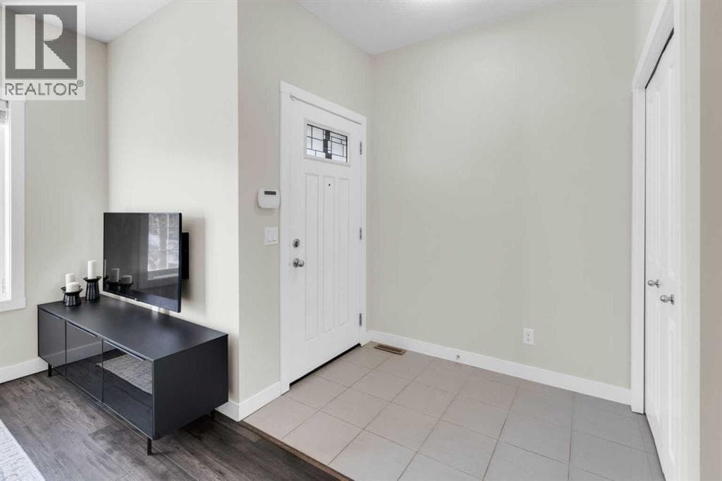 610 Hillcrest Road SW — photo 4