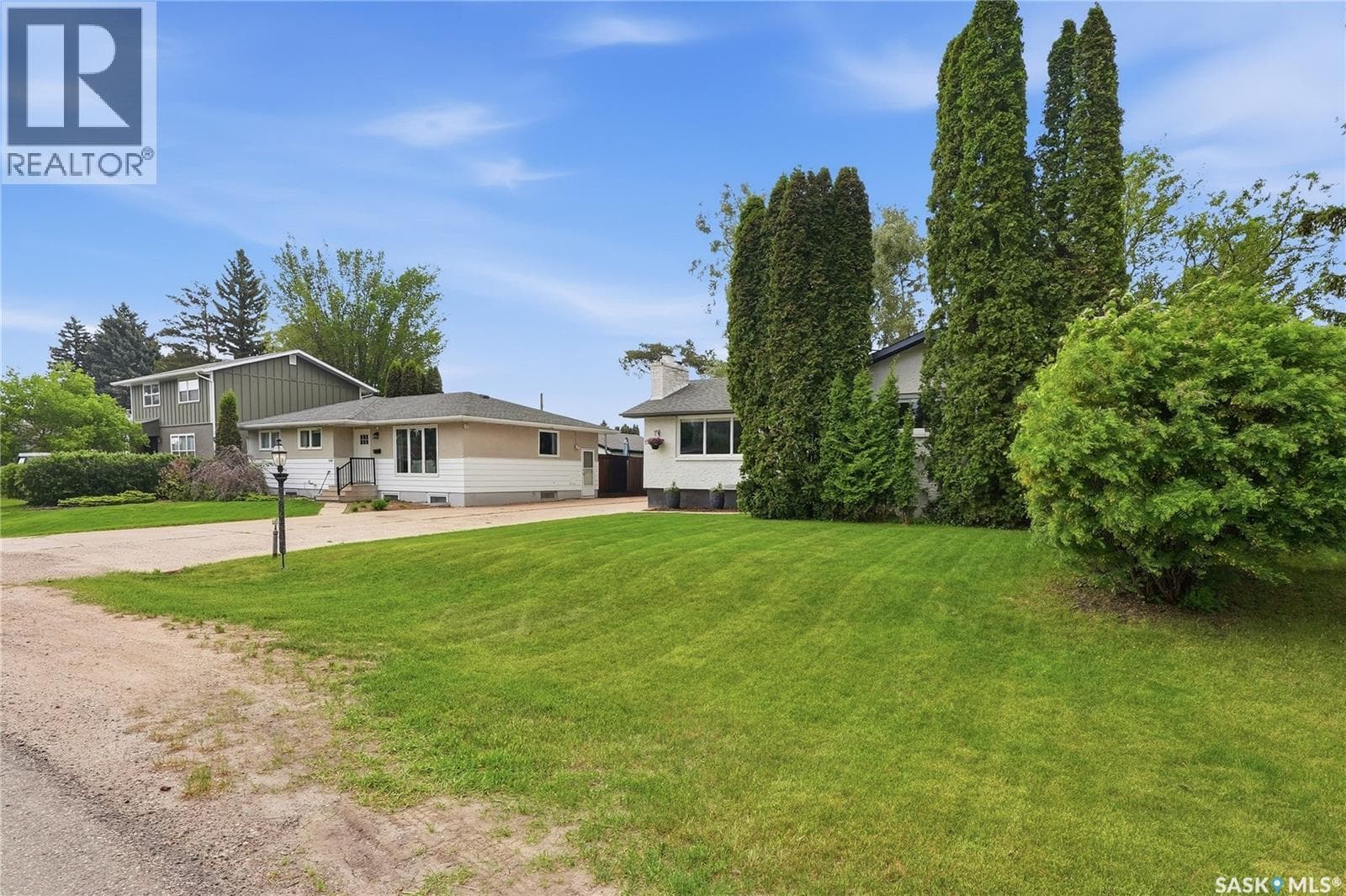 3345 Mountbatten STREET — photo 3