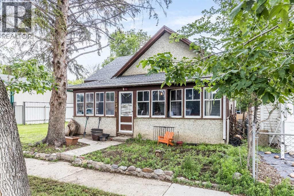 1134 Ross Street SE — photo 3