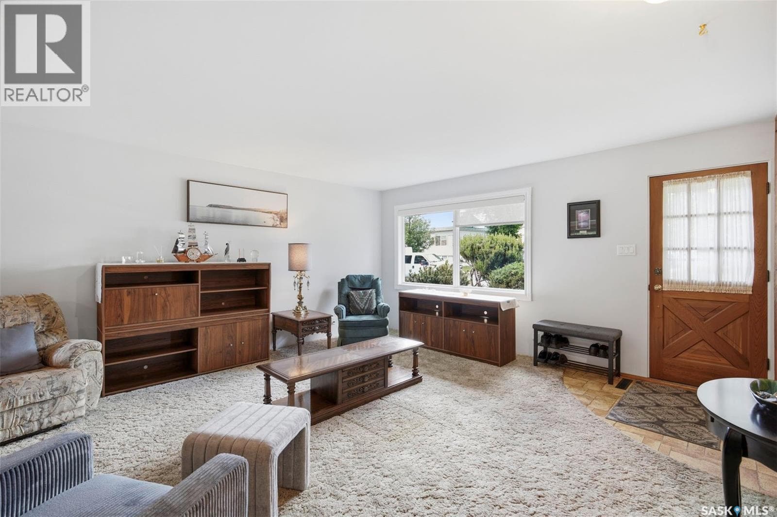 2607 Dufferin AVENUE — photo 3