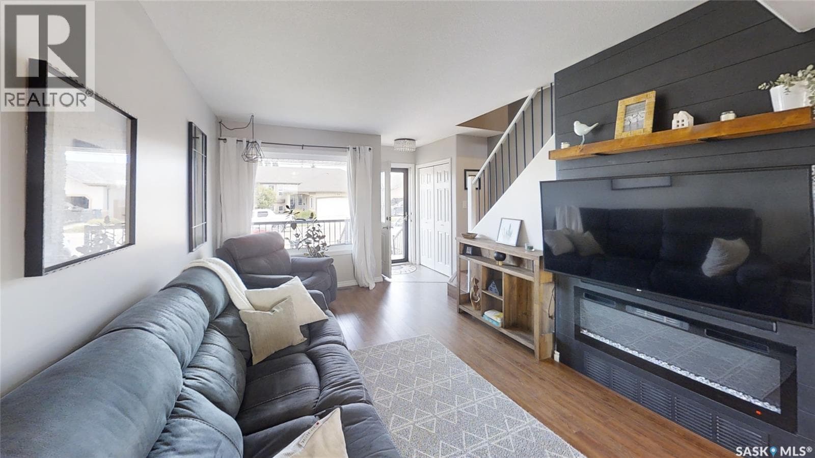431 Brooklyn CRESCENT — photo 4