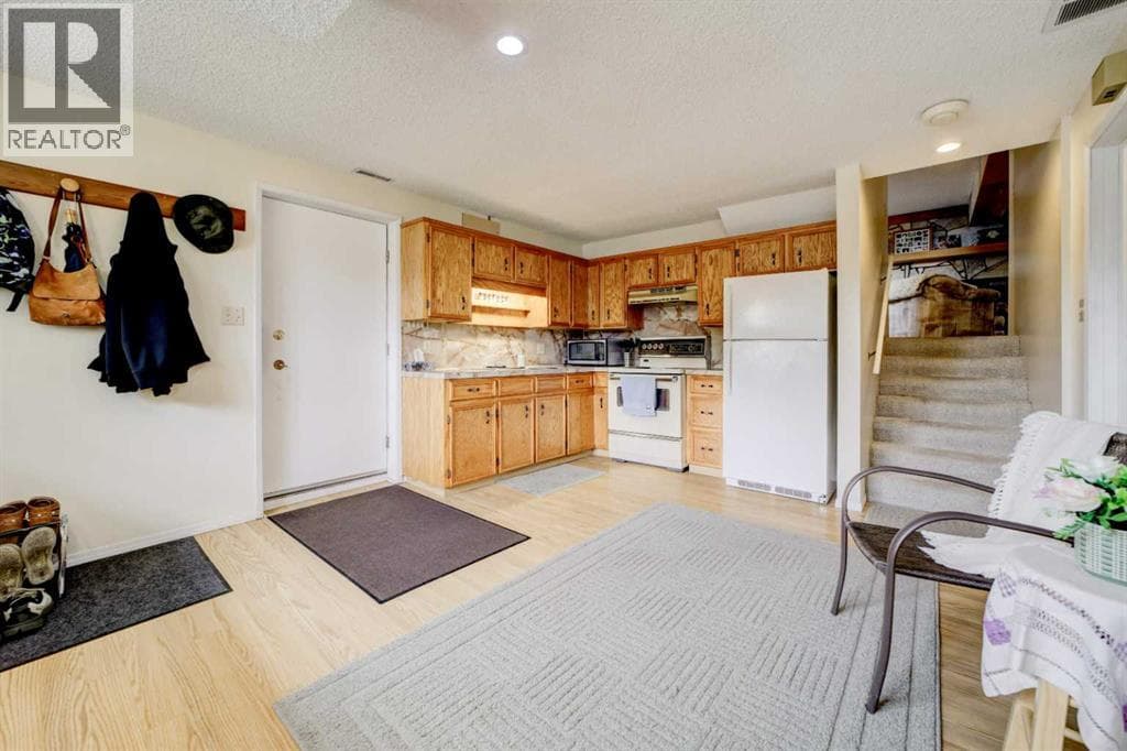 1130 James Avenue — photo 4