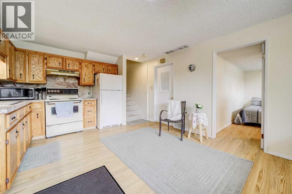 1130 James Avenue — photo 5