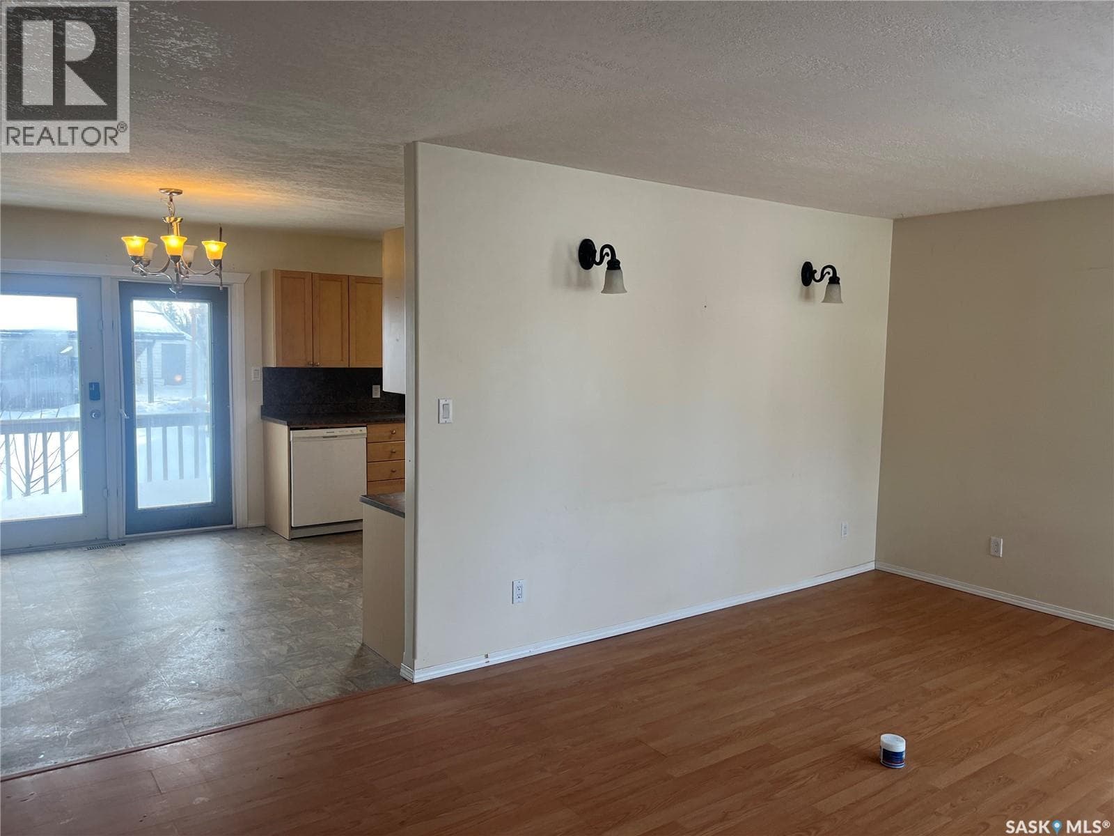 100 1st AVENUE SW — photo 5