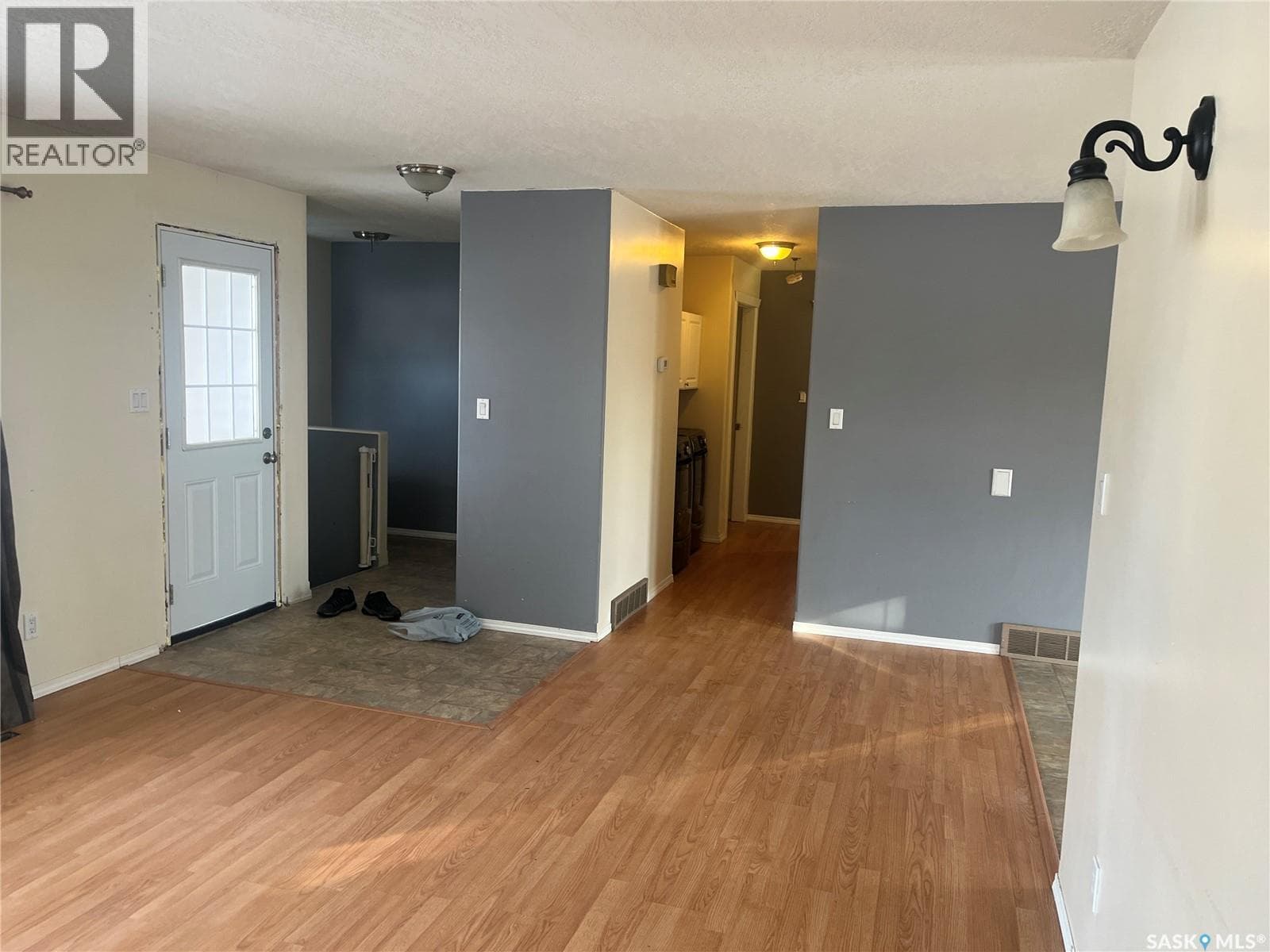 100 1st AVENUE SW — photo 4