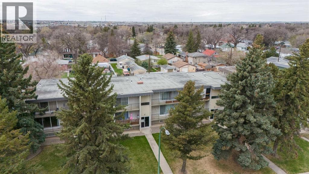 3, 218 Mayor Magrath Drive N — photo 3
