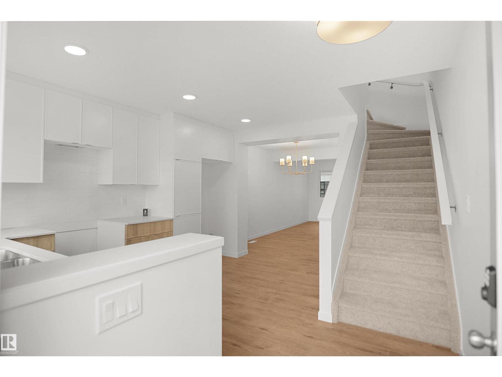 #92 1430 Aster WY NW — photo 3