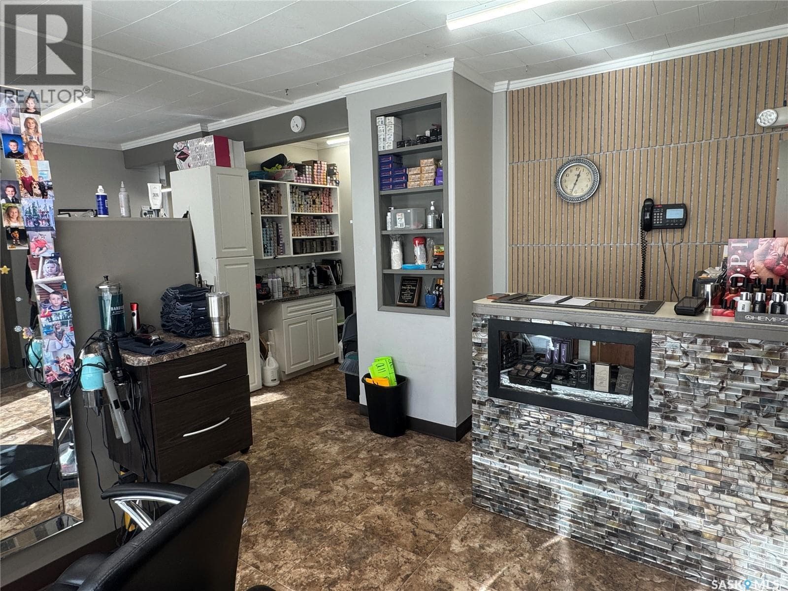 516 La Ronge AVENUE — photo 3