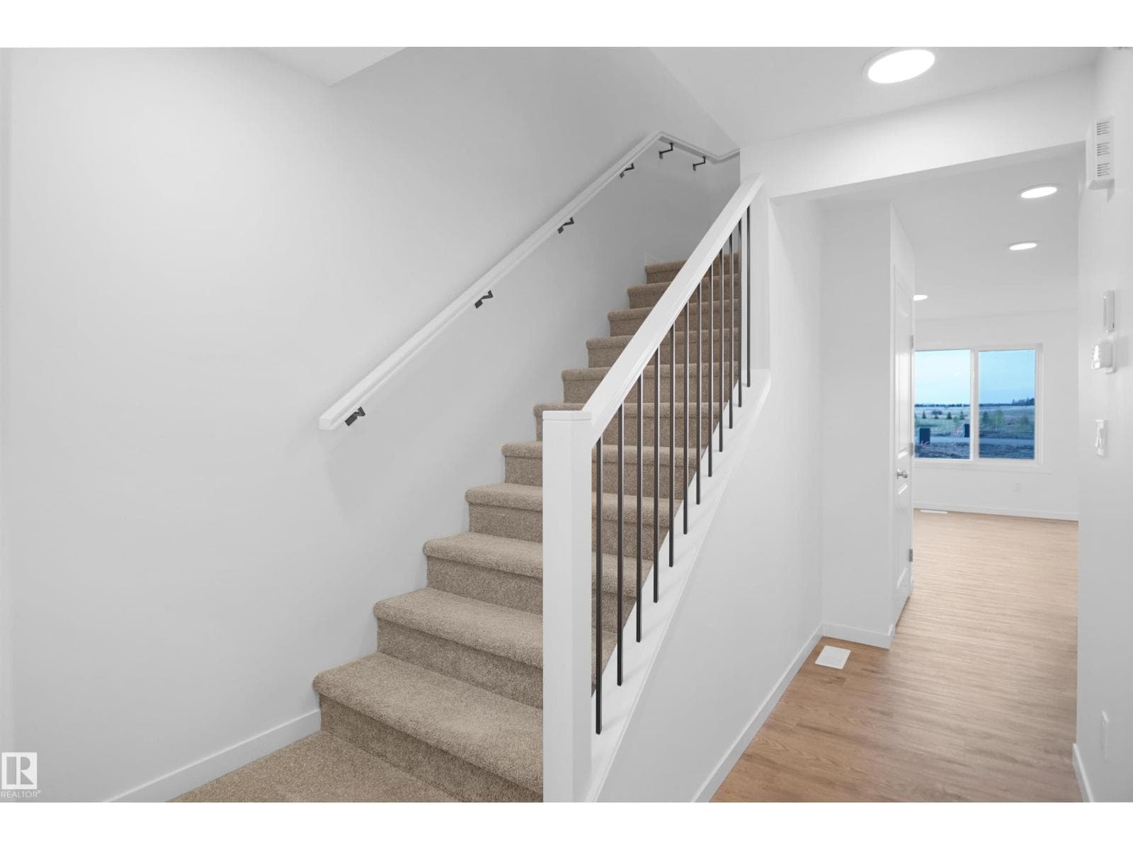 #32 1430 Aster WY NW — photo 5
