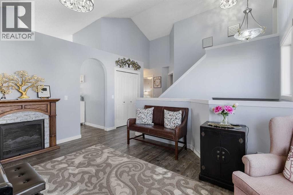 405 Highwood Village Place NW — photo 5