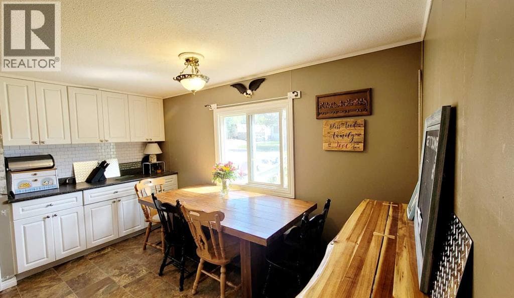 74 North Star Drive — photo 3
