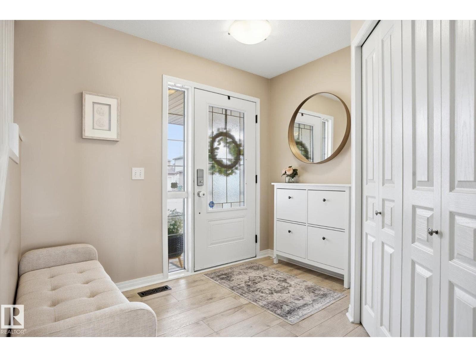 33 GRAYRIDGE CR — photo 2