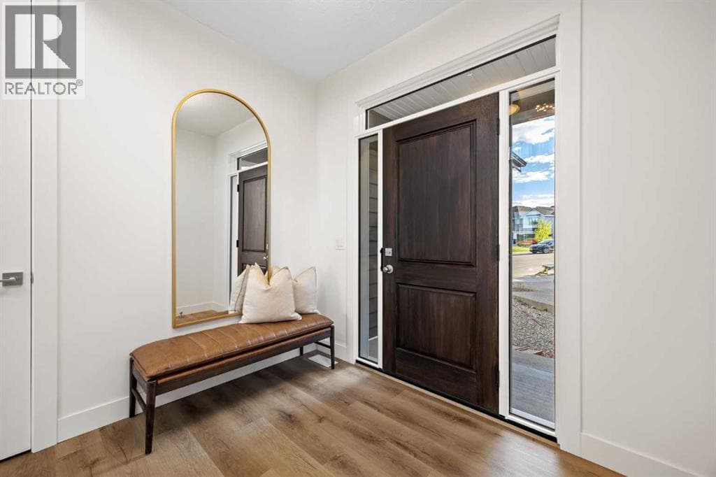 460 Discovery Place SW — photo 2