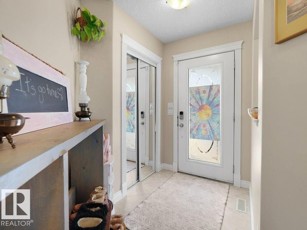 1476 MCMILLIAN WY SW — photo 3