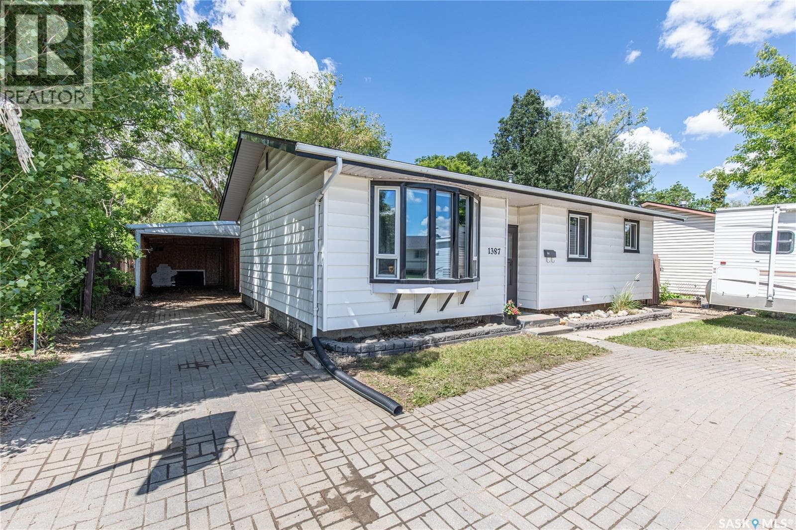 1387 Manitou CRESCENT — photo 4