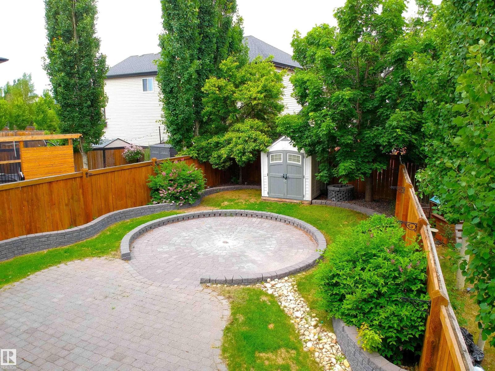 22060 95 AV NW — photo 3