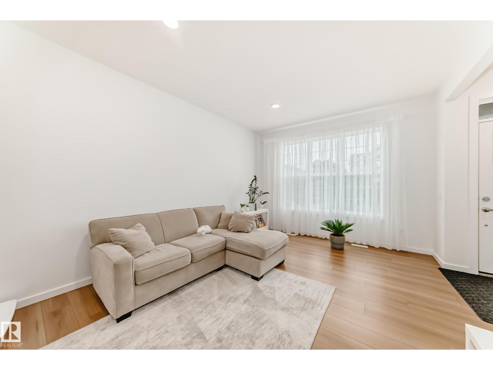 8129 226A Street NW NW — photo 2