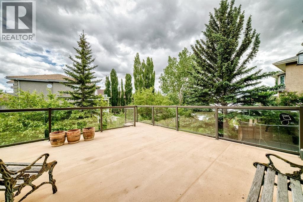 448 Mckenzie Lake Bay SE — photo 4
