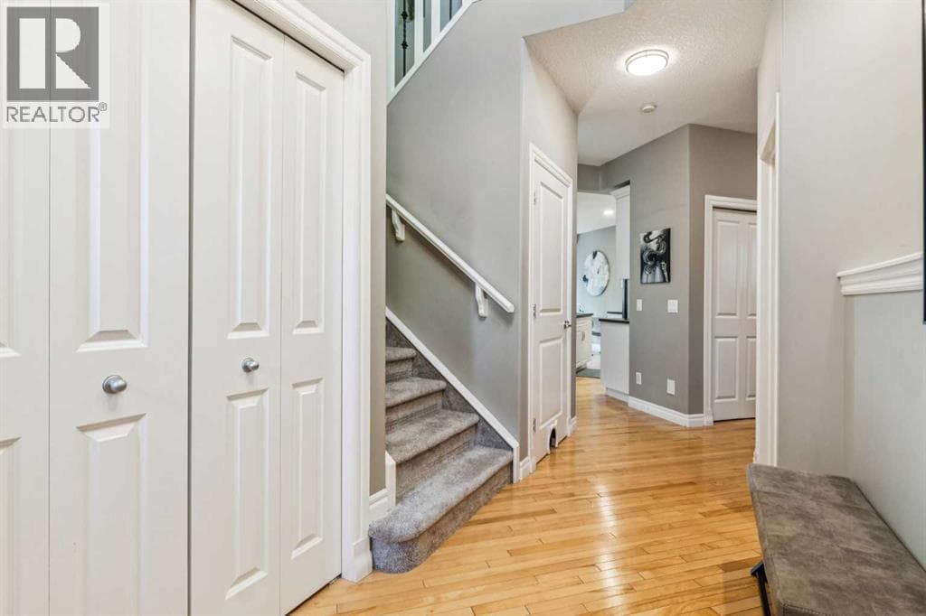 58 Cougar Plateau Way SW — photo 4