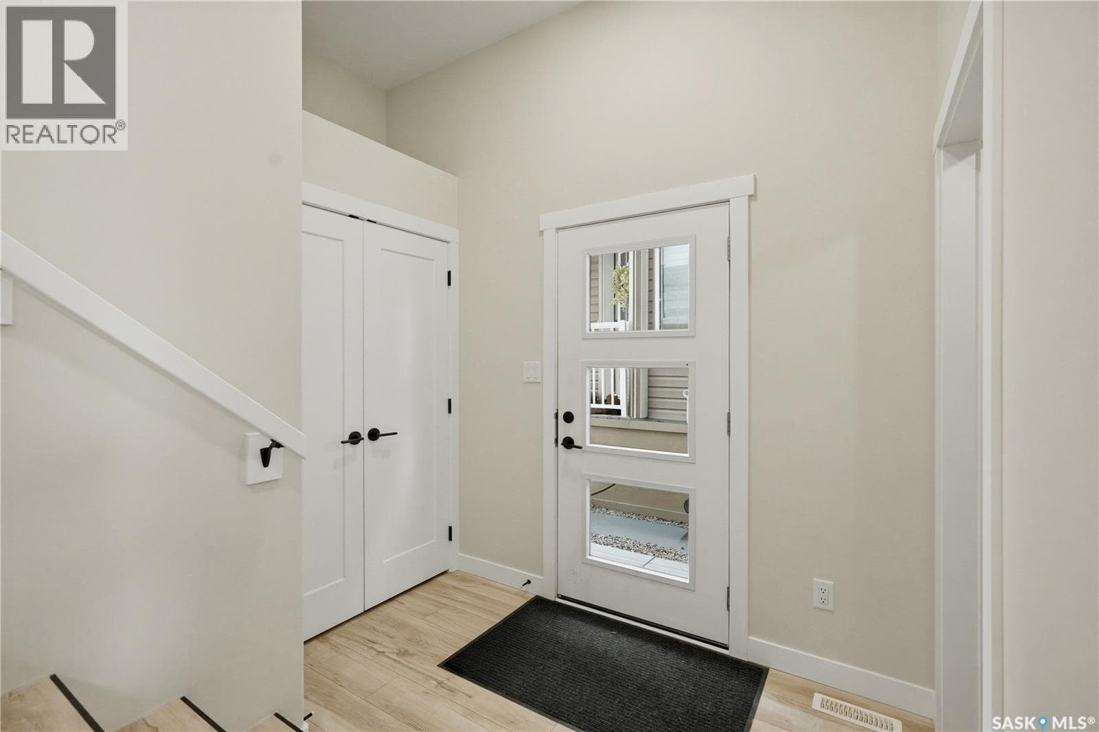 440 Myles Heidt MANOR — photo 5