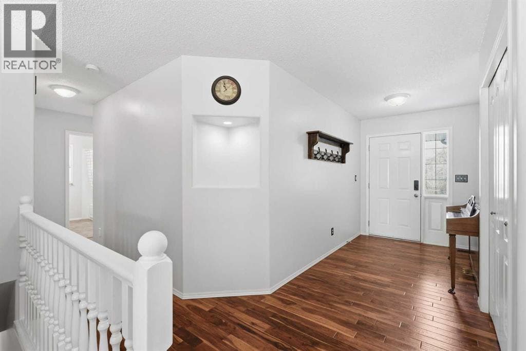 18 Osmond Close — photo 5