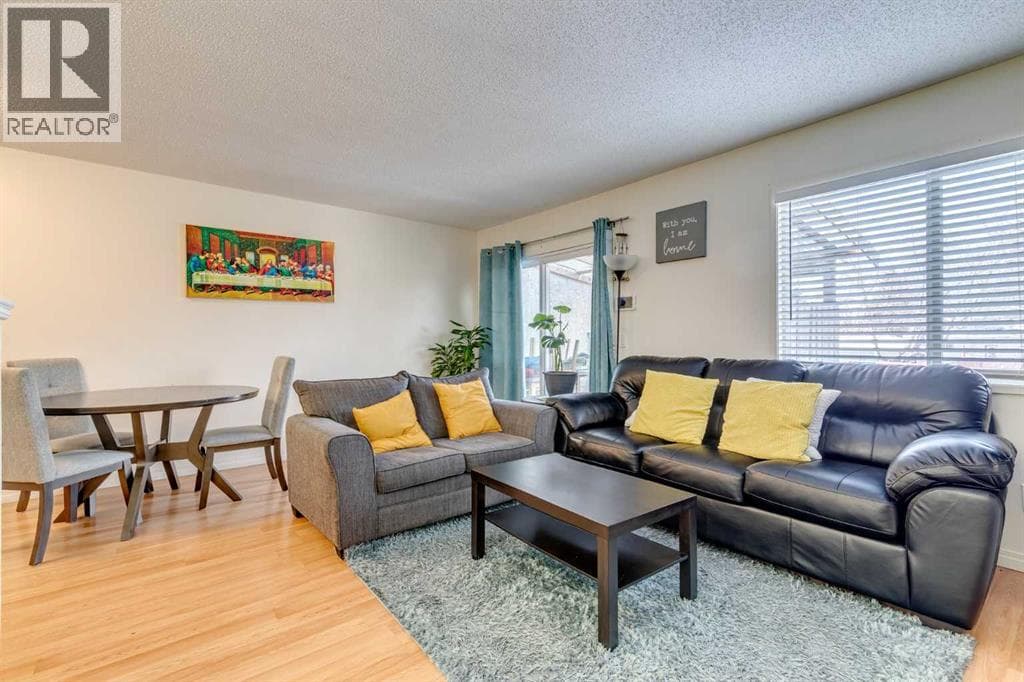 217 Aboyne Place NE — photo 3
