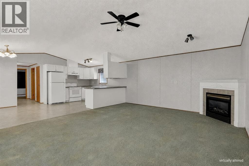 9518 111 Avenue — photo 2