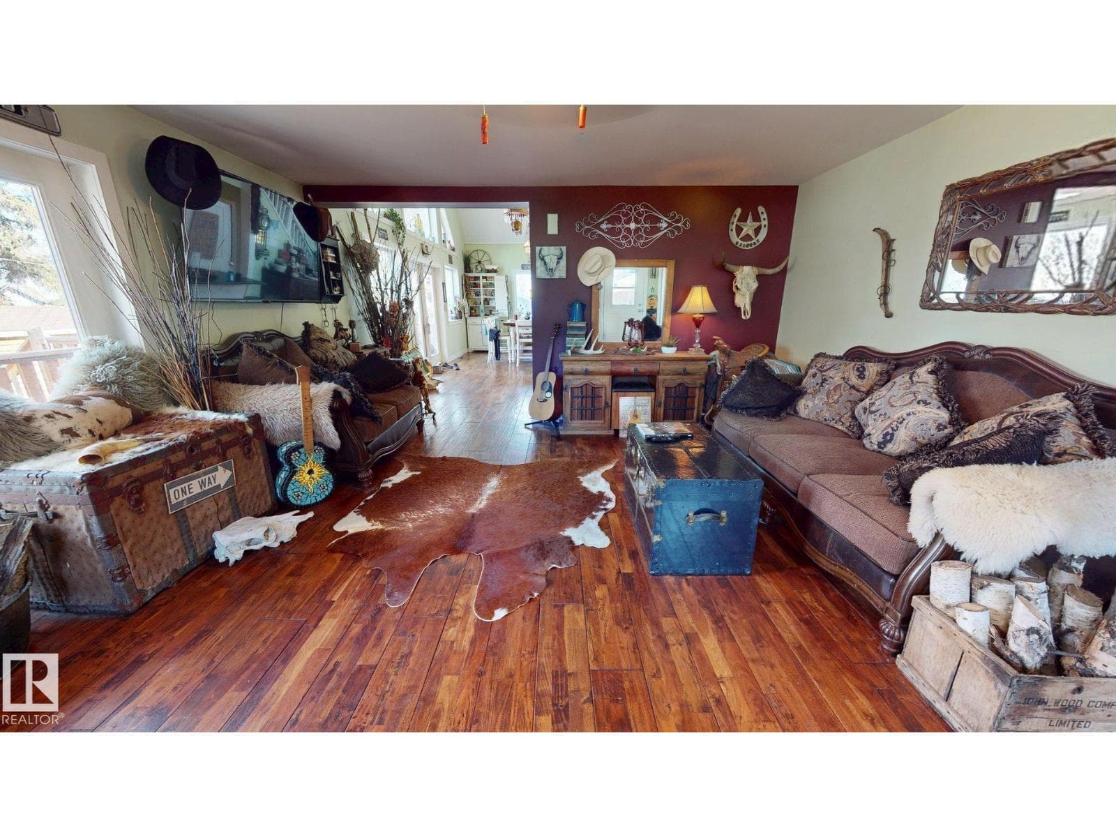 130 Lakeshore DR — photo 3