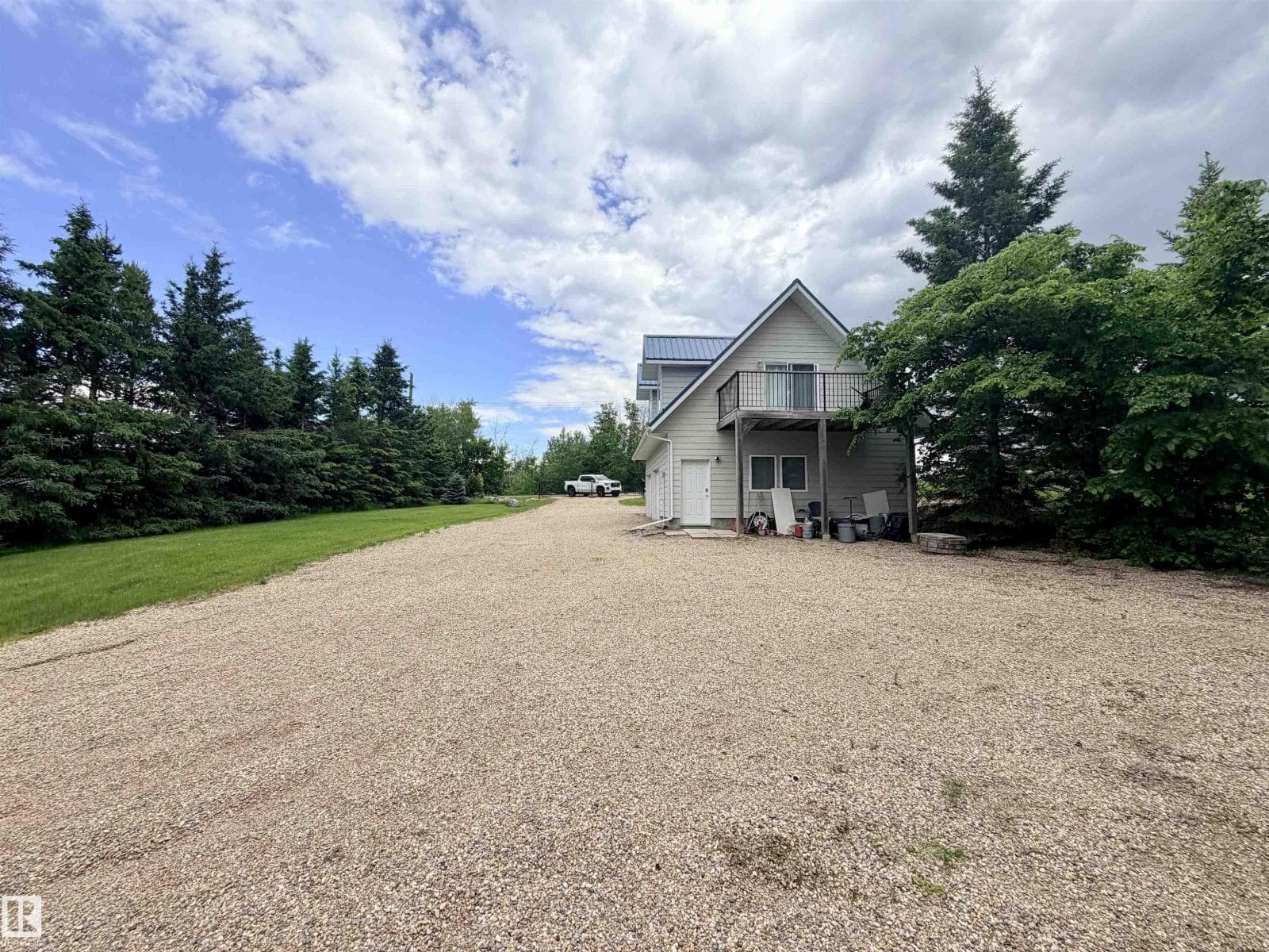 219 56512 RNG ROAD 111 — photo 5