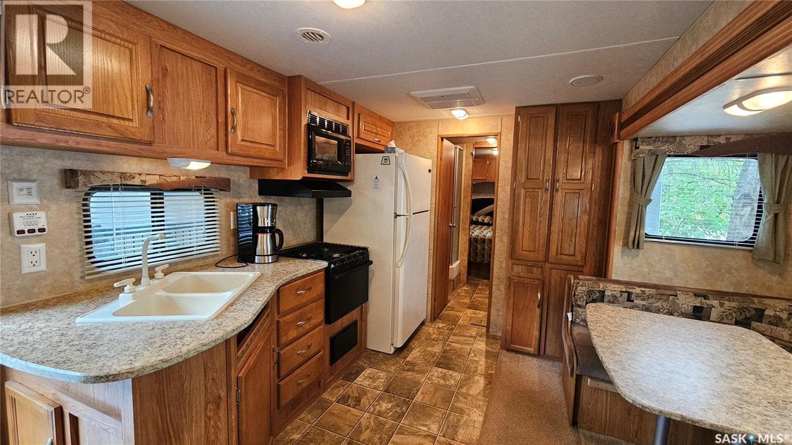 16 Poplar Beach Resort Village — photo 4