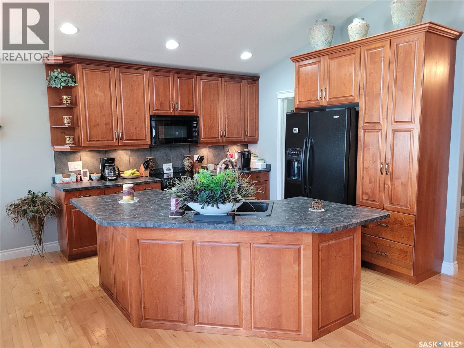 406 Bolton PLACE — photo 4