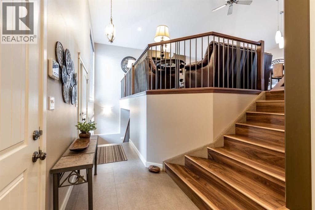 207 Hamptons Way SE — photo 3