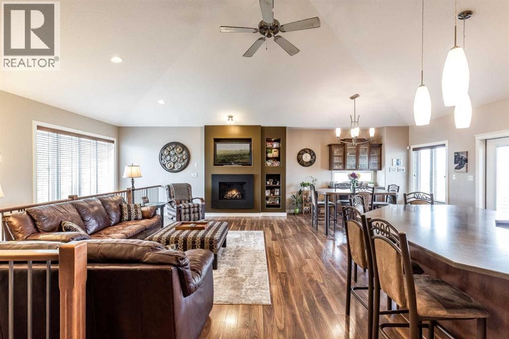 207 Hamptons Way SE — photo 4