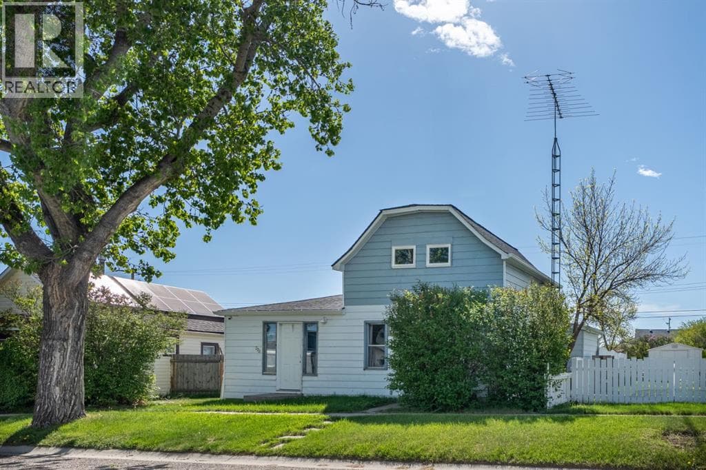 223 2 Street N