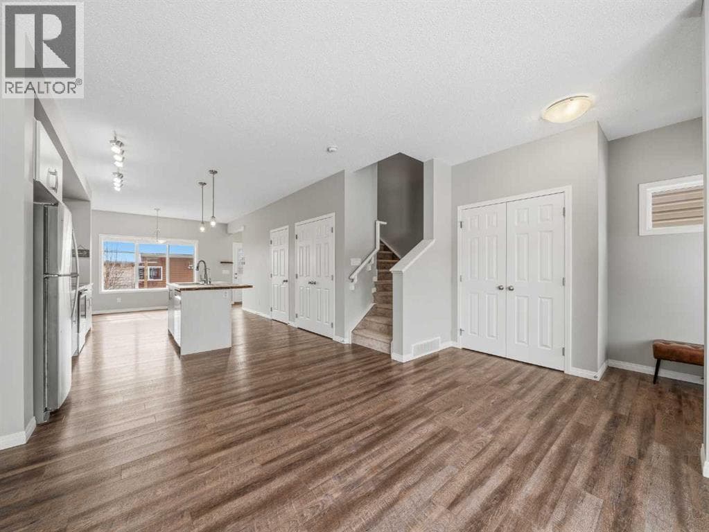 89 Walgrove Rise SE — photo 4