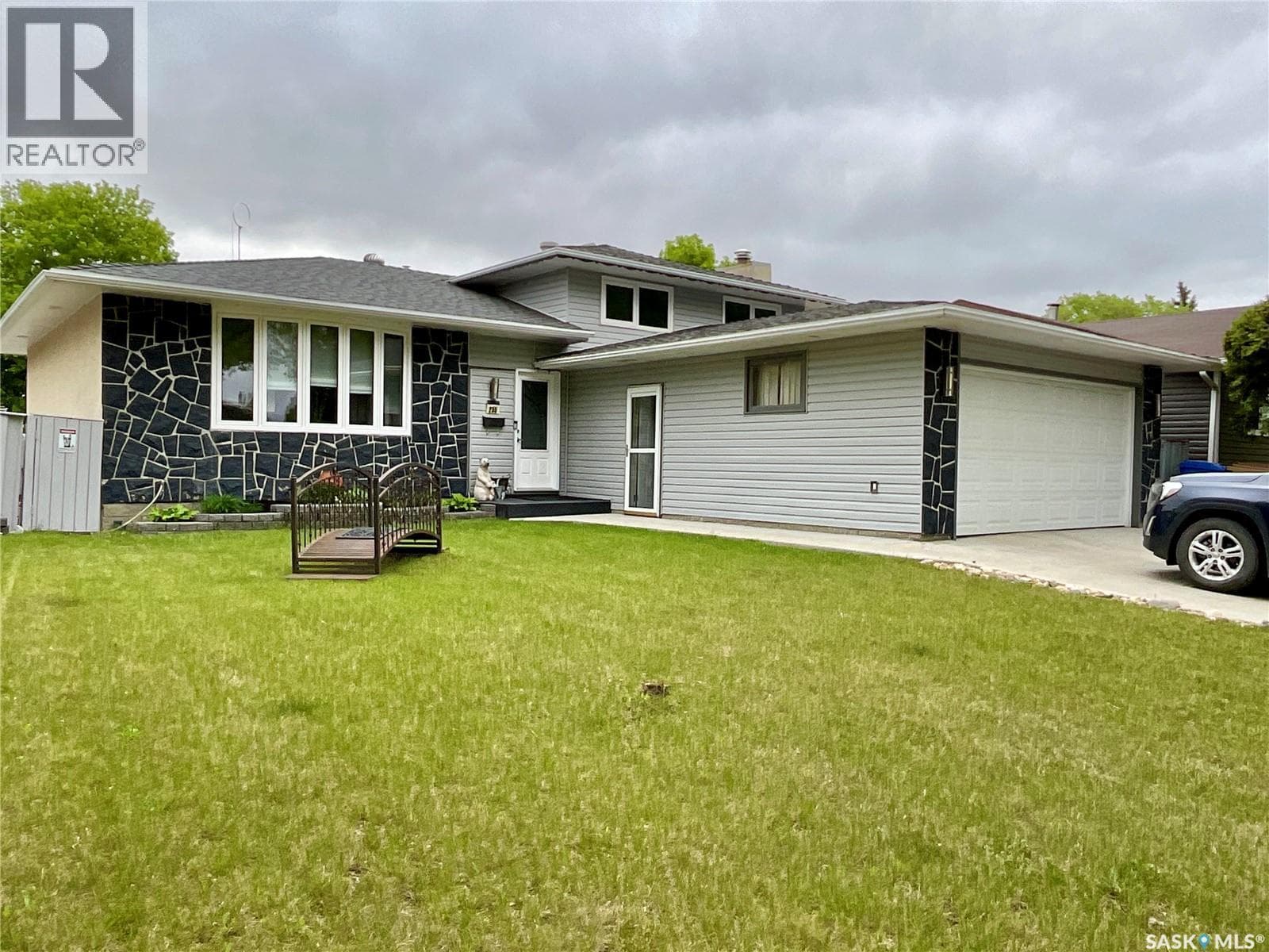 255 Litzenberger CRESCENT — photo 4