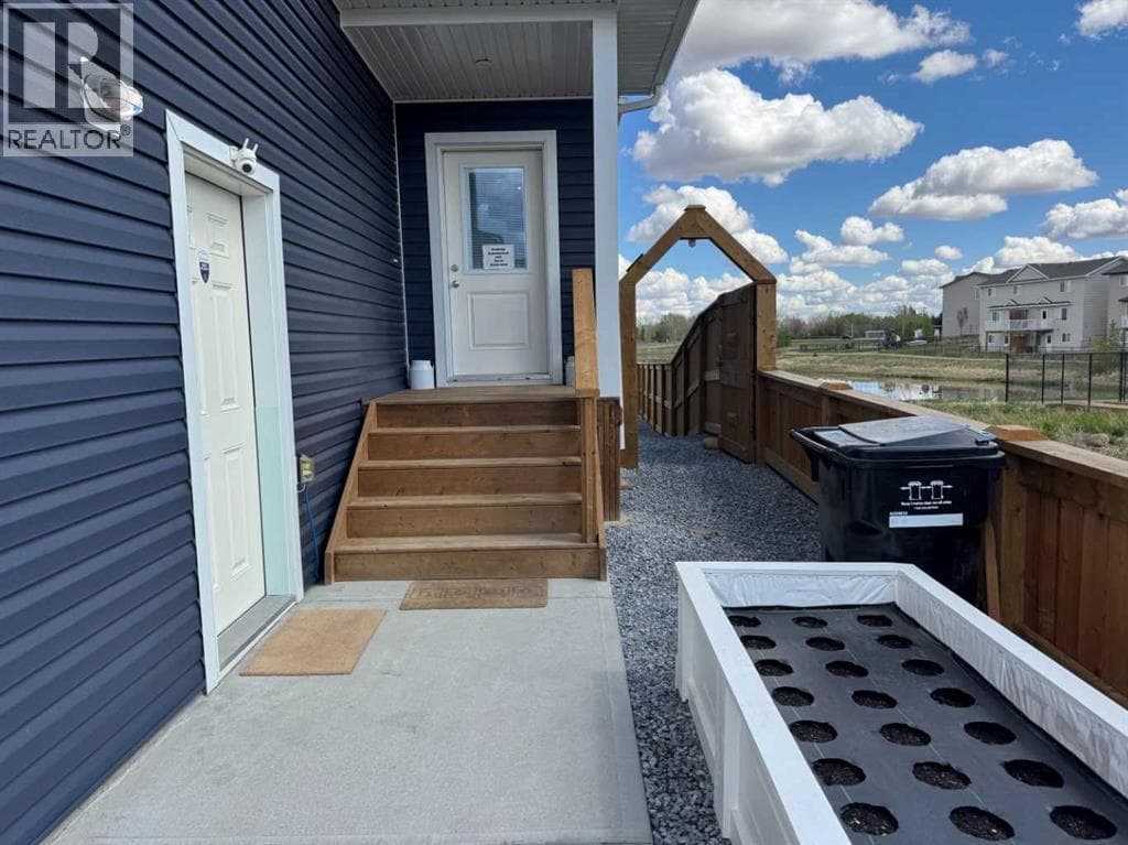 6812 50 Avenue — photo 4