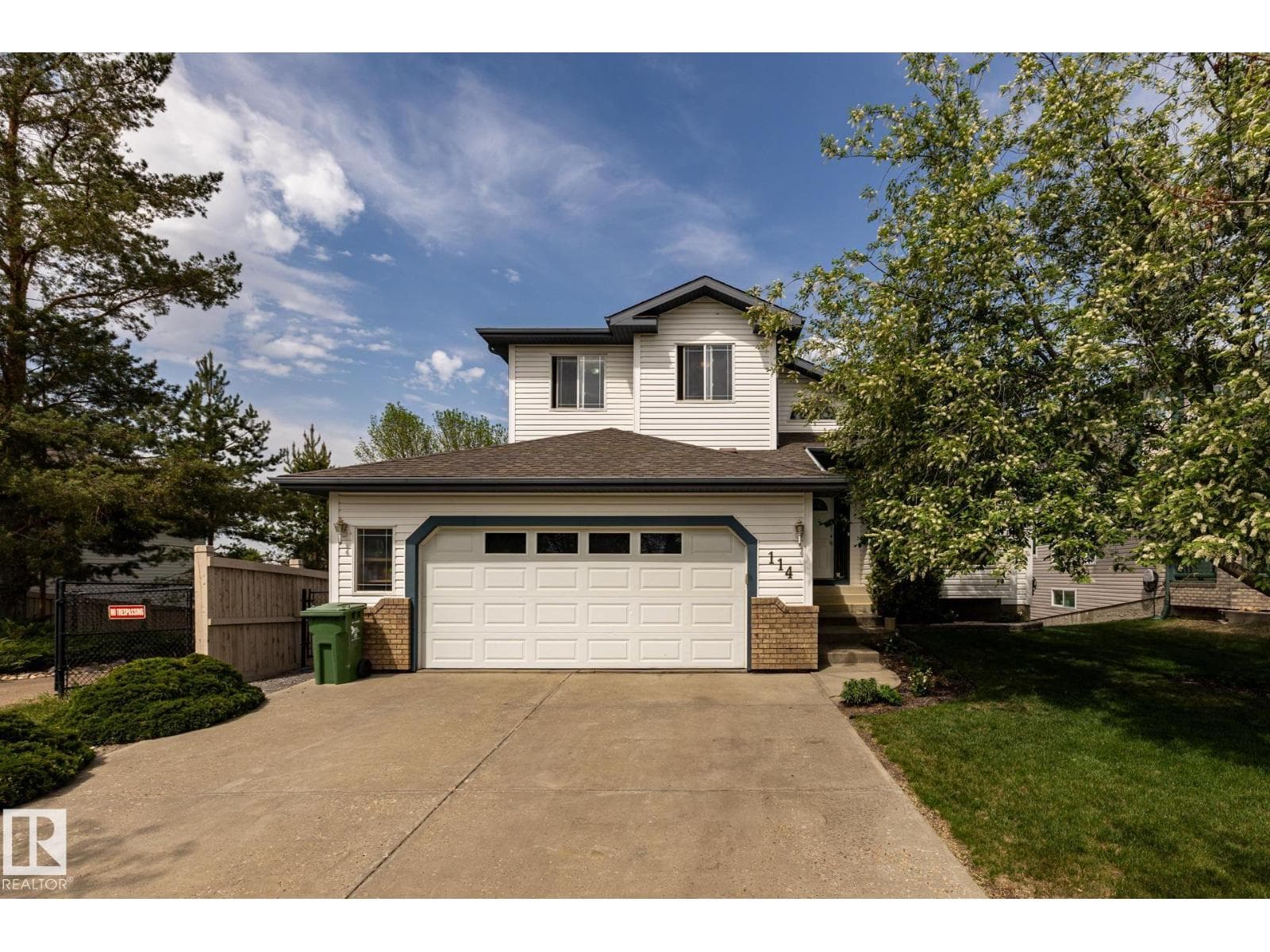 114 REICHERT DRIVE — photo 2