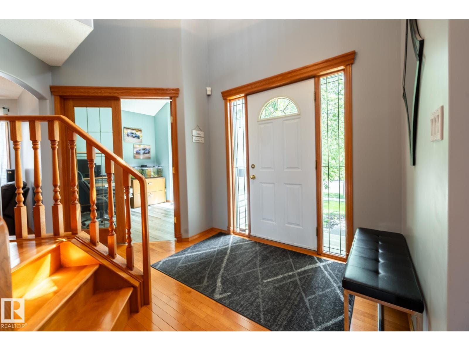 114 REICHERT DRIVE — photo 4