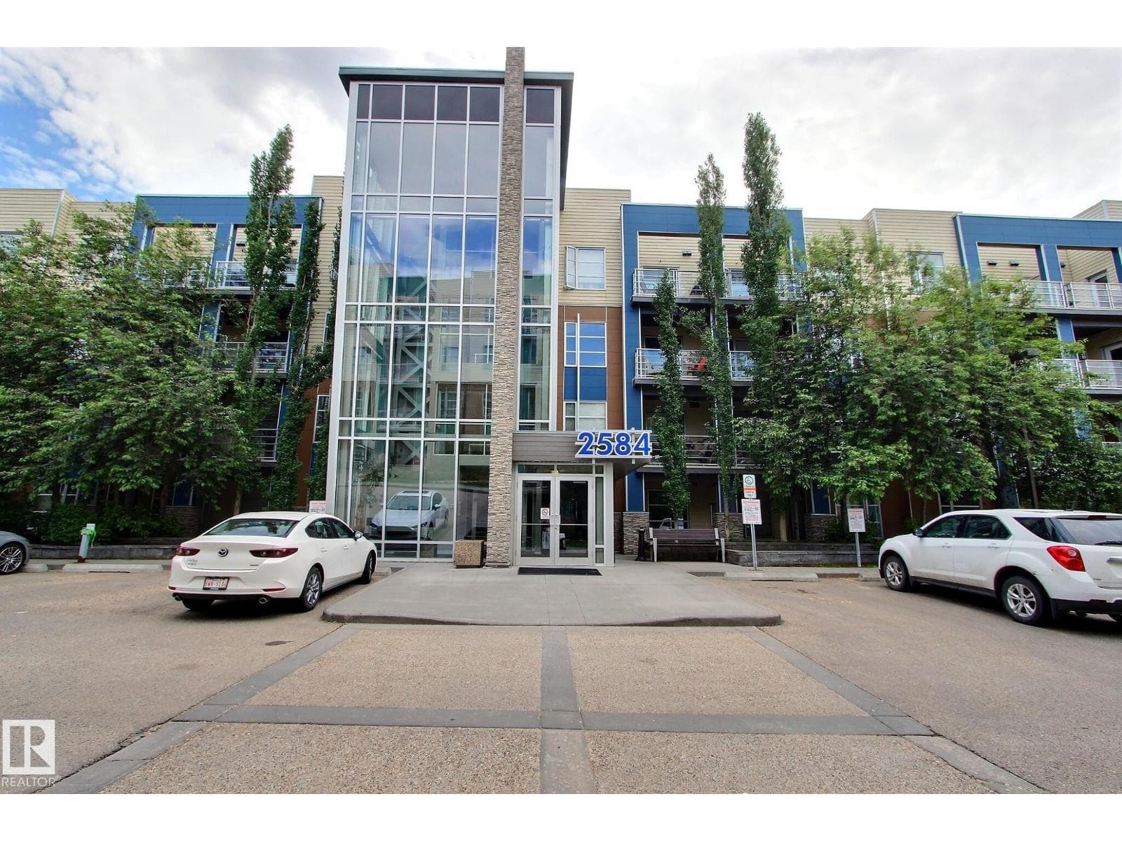#206 2584 ANDERSON WY SW
